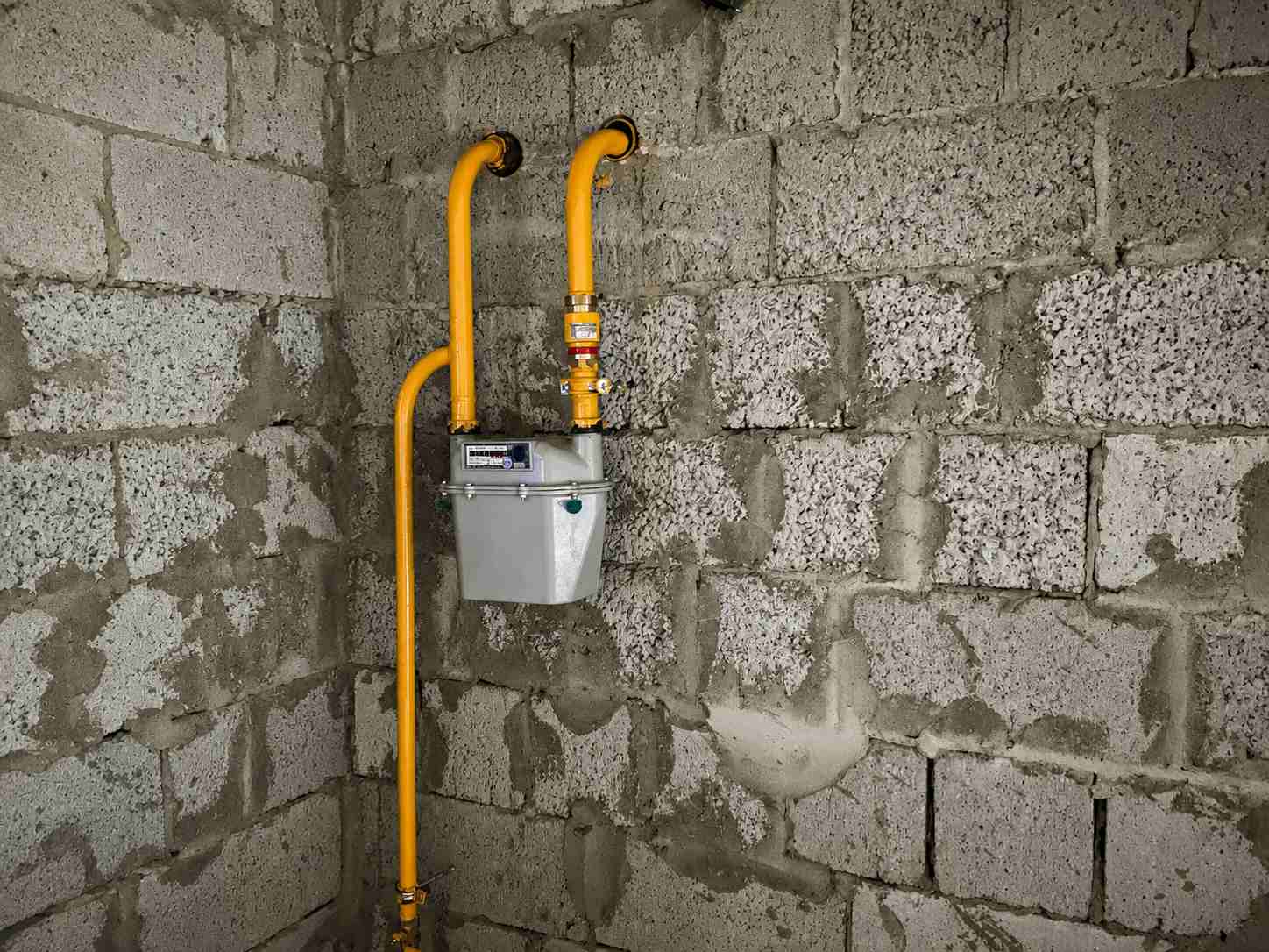 ustanovka_gazovogo_schetchika_v_kottedzhe.jpg